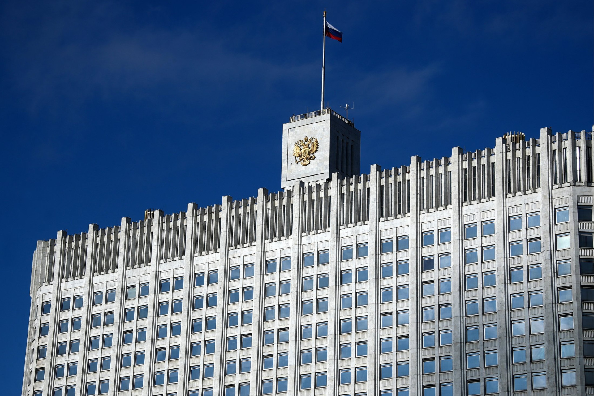 Правительство РФ внесло в Госдуму законопроект о направлении налоговых уведомлений и требований об уплате задолженности через ЕПГУ