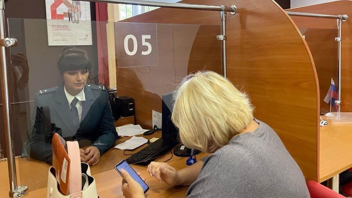 Мобильные офисы налоговой службы Подмосковья продолжают свою работу