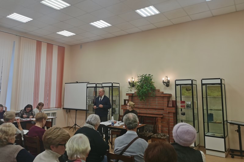 Сотрудники налоговой службы приняли участие в совещании с представителями СНТ