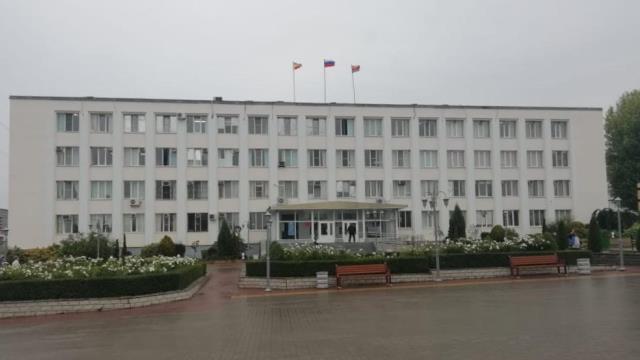 ТОРМ по Неклиновскому району расположен в здании Администрации Неклиновского района