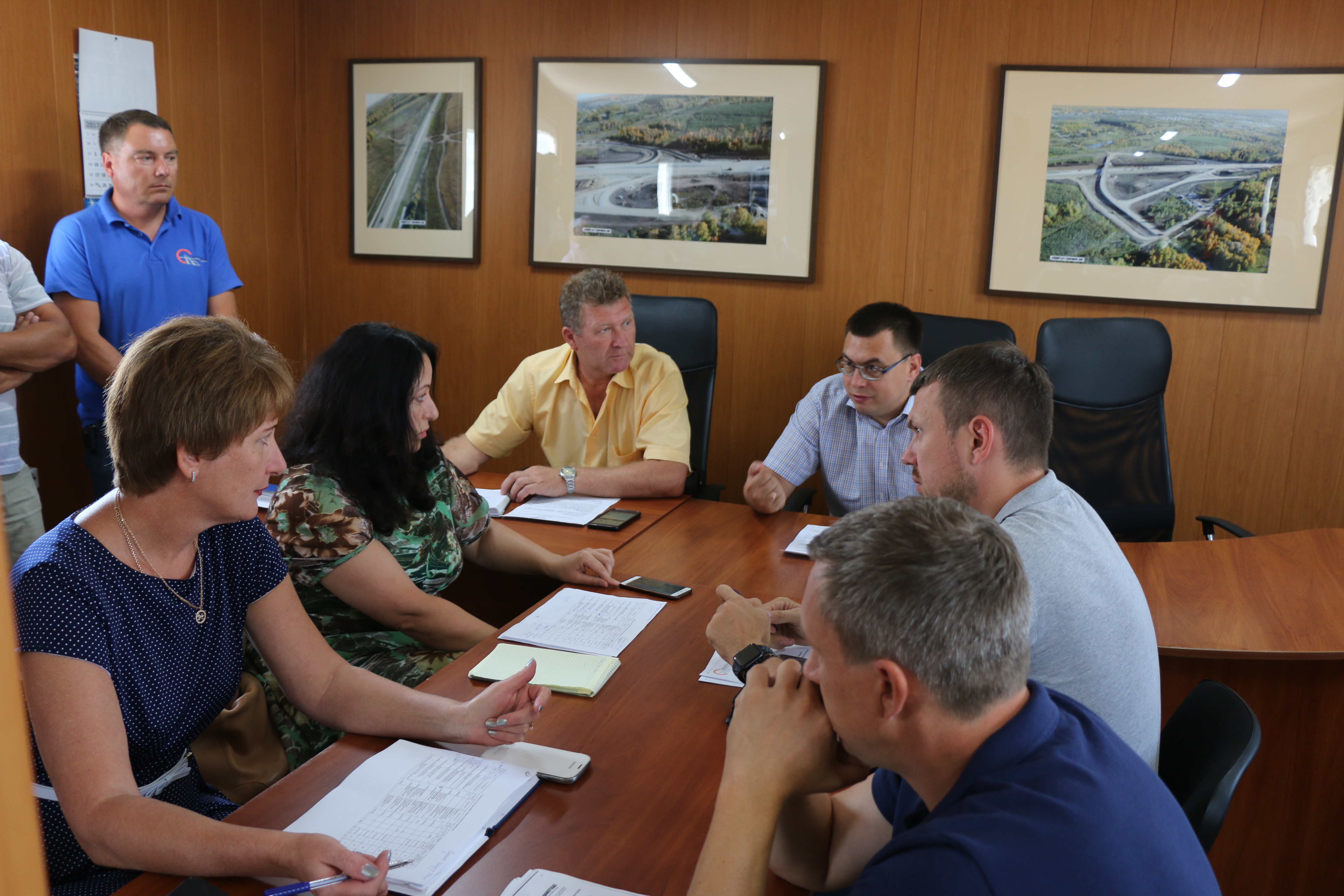 Служба автомобильных дорог республики крым. Служба дорог крыма. Служба автодорог крым петряков. Директор службы автодорог крыма. Директор службы автодорог крыма.