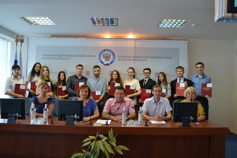 краснова елена алексеевна руководитель уфнс по саратовской области. елена краснова уфнс по саратовской области. управление фнс россии по саратовской области. управление налоговой службы по саратовской. управление налоговой службы по саратовской.