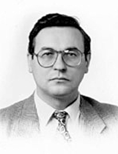 Курбатов Александр Михайлович Заместитель Руководителя (Распоряжение Пр-ва РФ от 24.05.96 №824-р) Государственный советник
налоговой службы I ранга (Указ Президента РФ от 19.07.96 №1048)